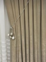 Kadife Dokulu Lüks Fon Perde Bej